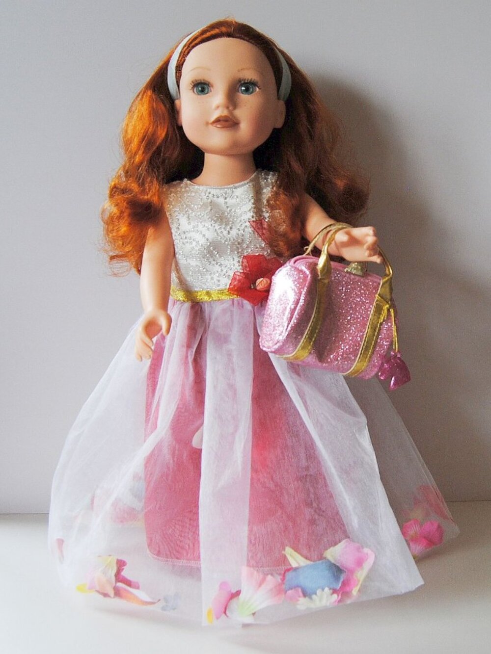 Journey Girls KELSEY Doll 18" Curly red hair, freckles, blue eyes, flower dress